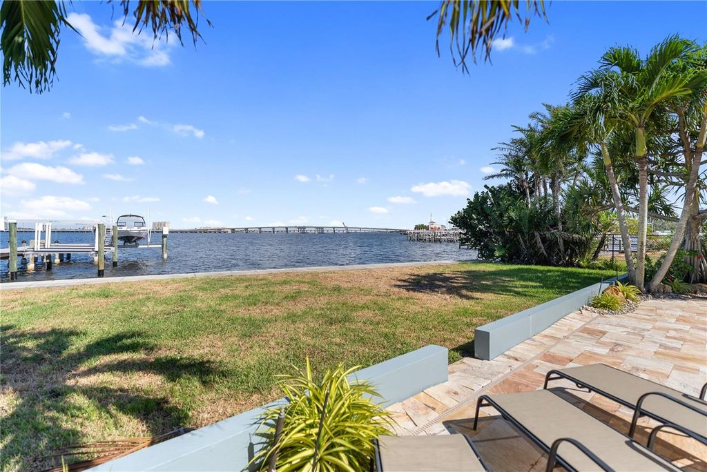 34205 - Bradenton community | Sarasota Real Estate 36 Photo of 1710 Point Pleasant Avenue W, Bradenton, FL 34205 (MLS # A4669757)