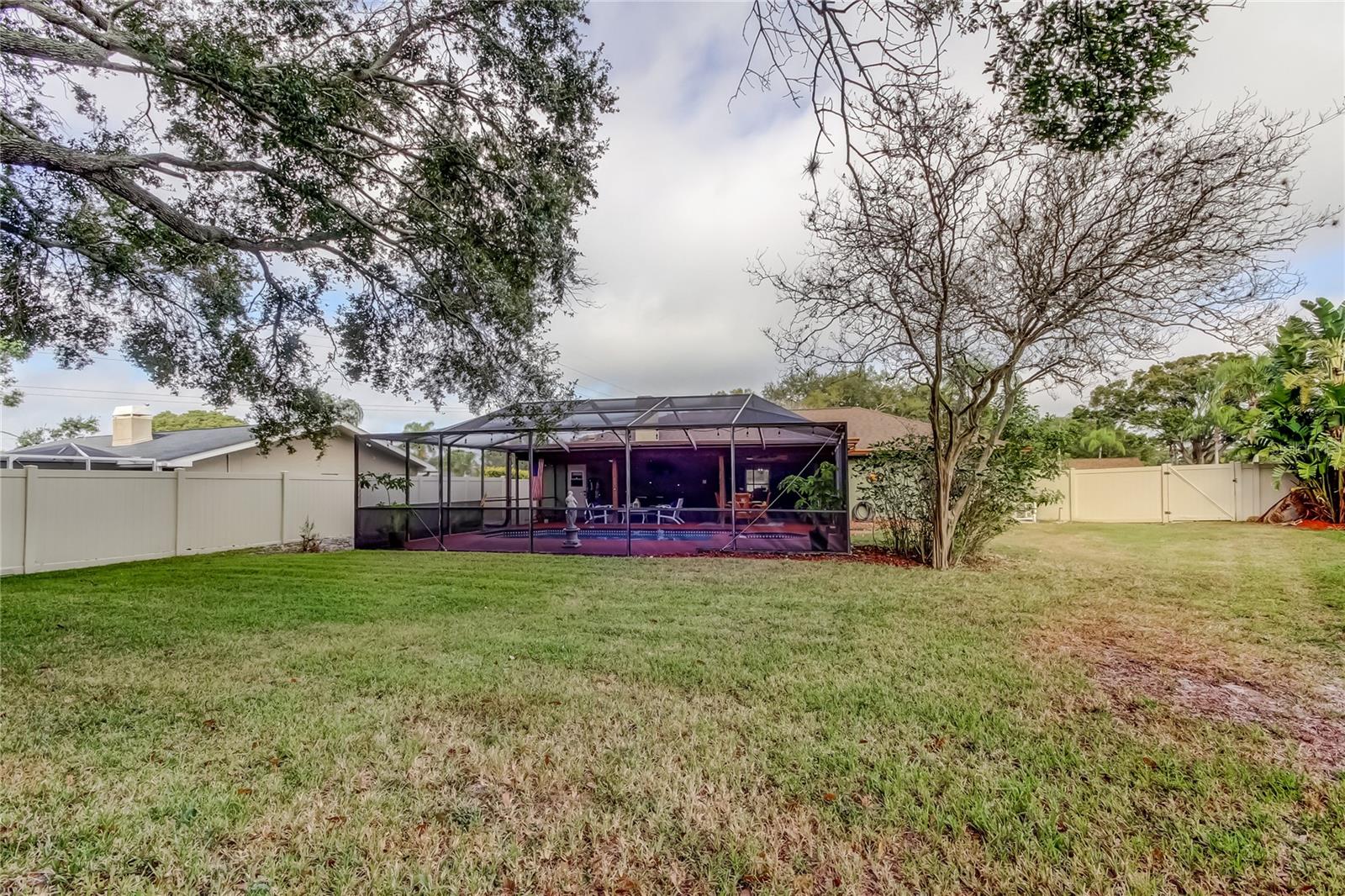 CLUBHOUSE ESTATES OF COUNTRYSIDE - Residential