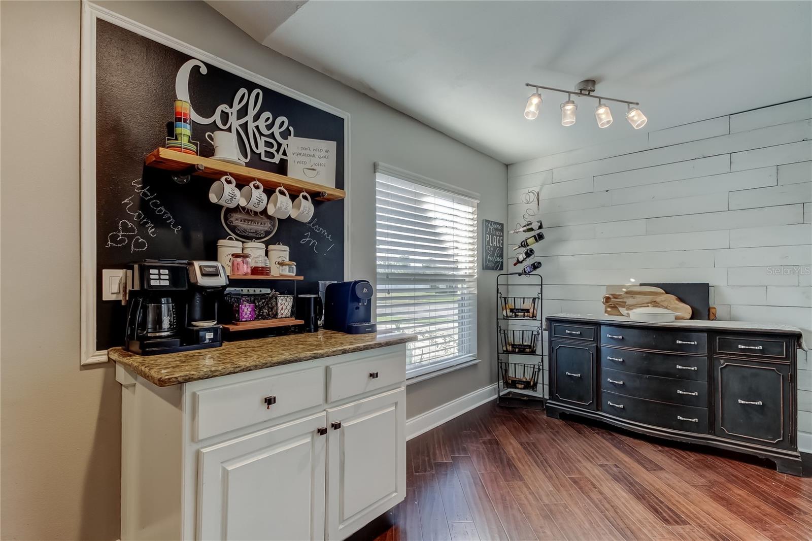 CLUBHOUSE ESTATES OF COUNTRYSIDE - Residential