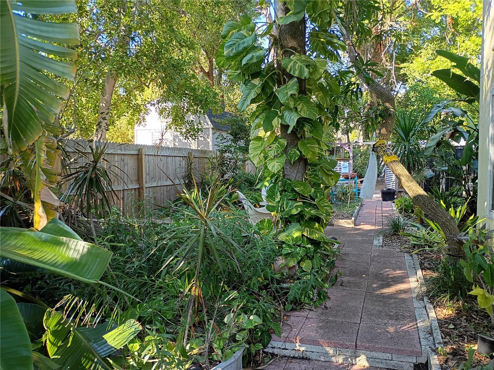 SUNSET HILLS 2ND ADD - Residential