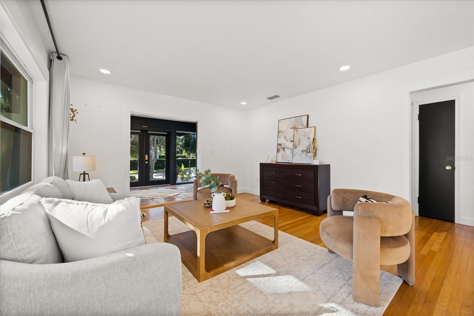 DIXIE TERRACE - Residential