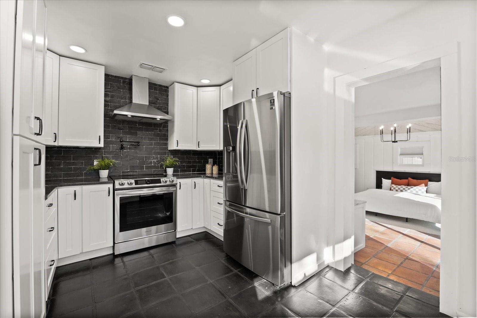 DIXIE TERRACE - Residential