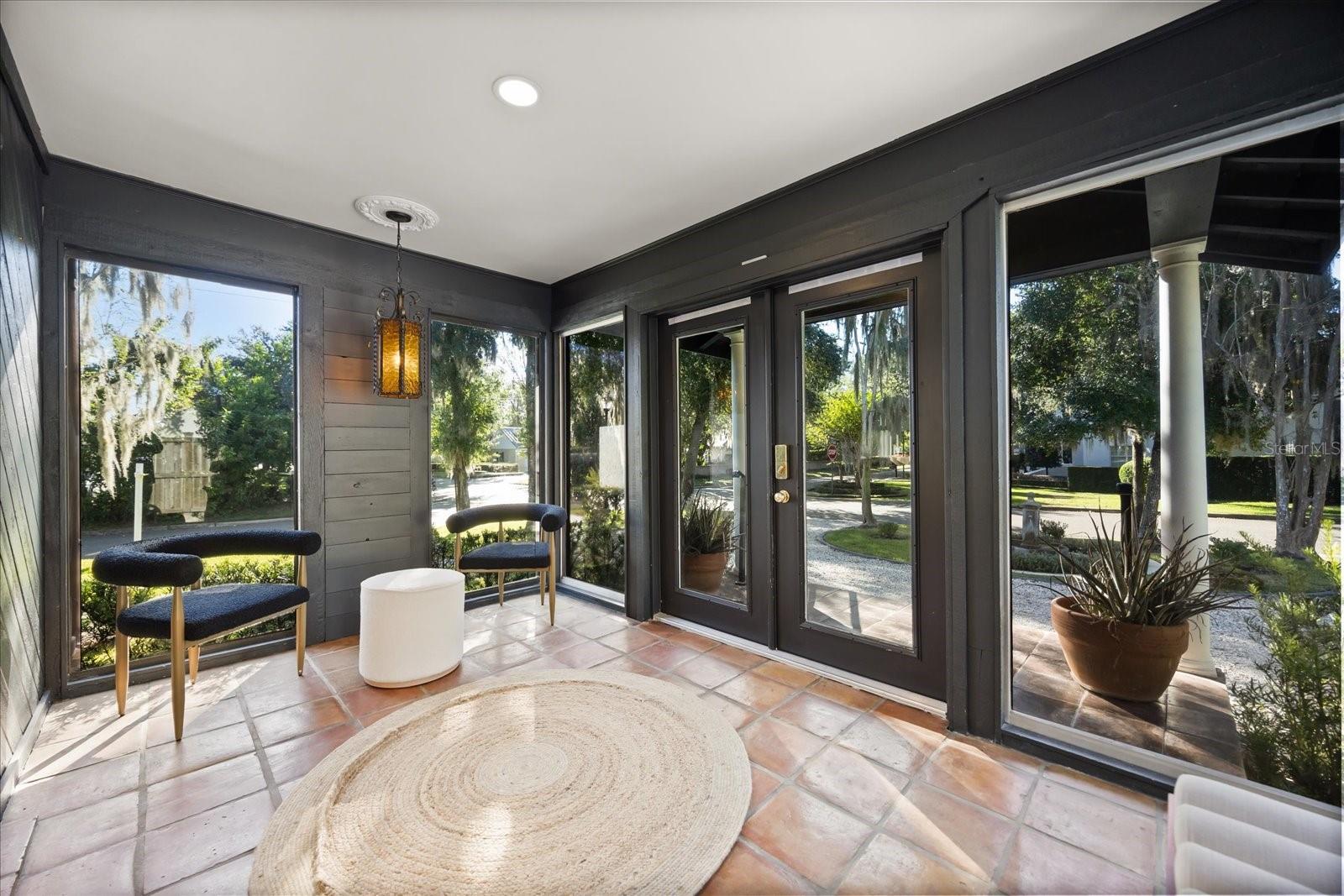 1655 SUNNYSIDE DRIVE