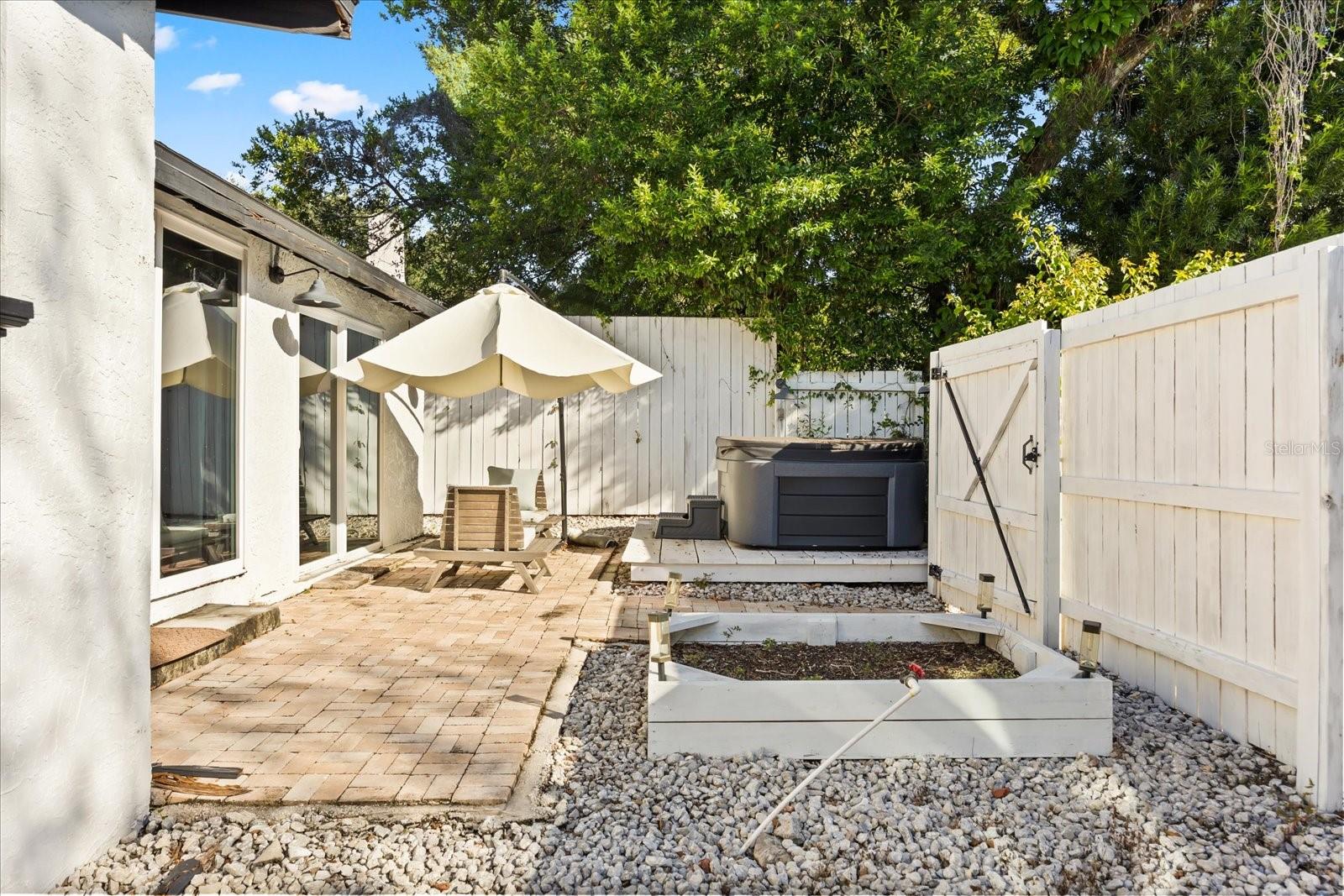 DIXIE TERRACE - Residential