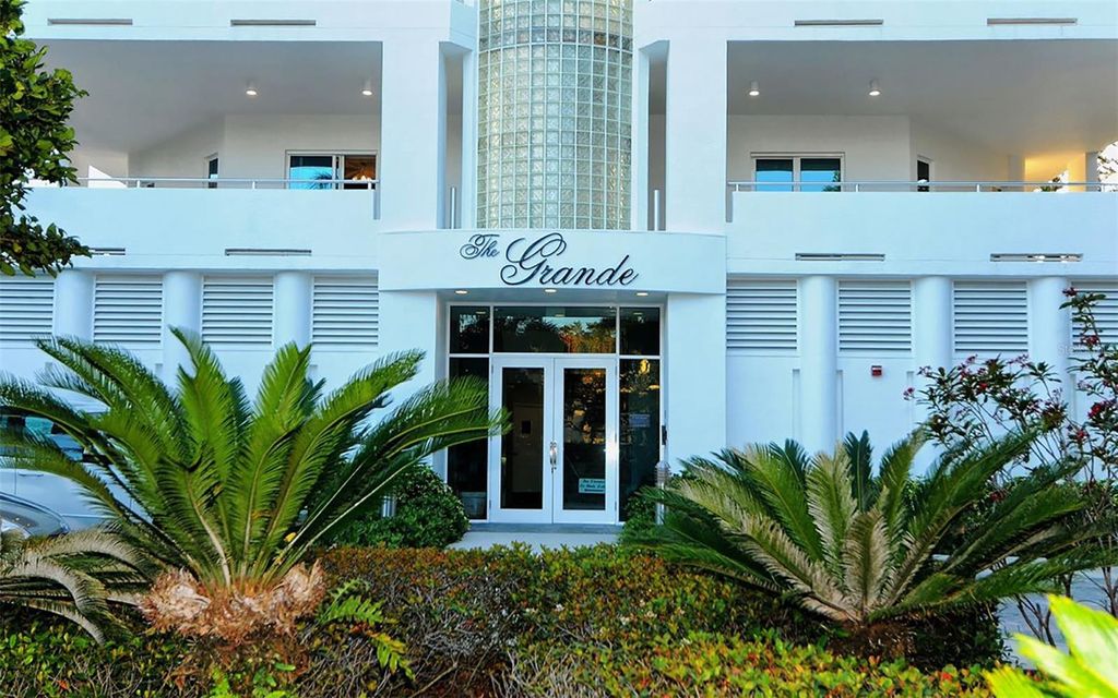 Photo of 4561 Gulf Of Mexico Drive #202, Longboat Key, FL 34228 (MLS # A4674911)