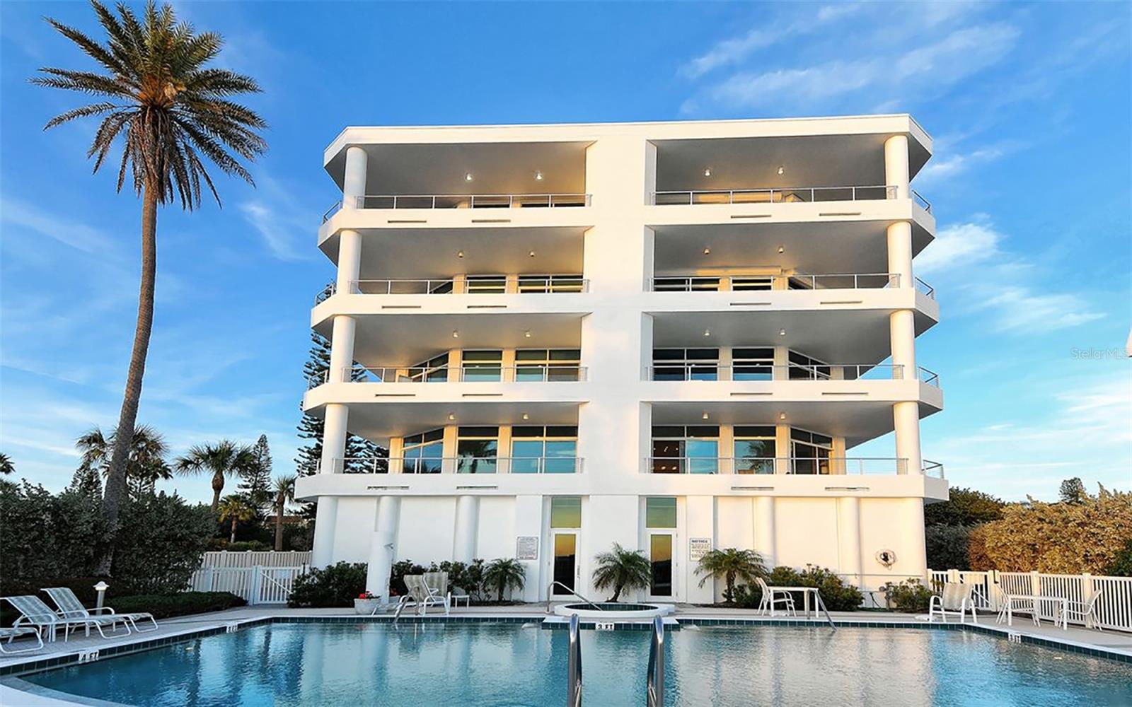 THE GRANDE AT LONGBOAT KEY - Residential