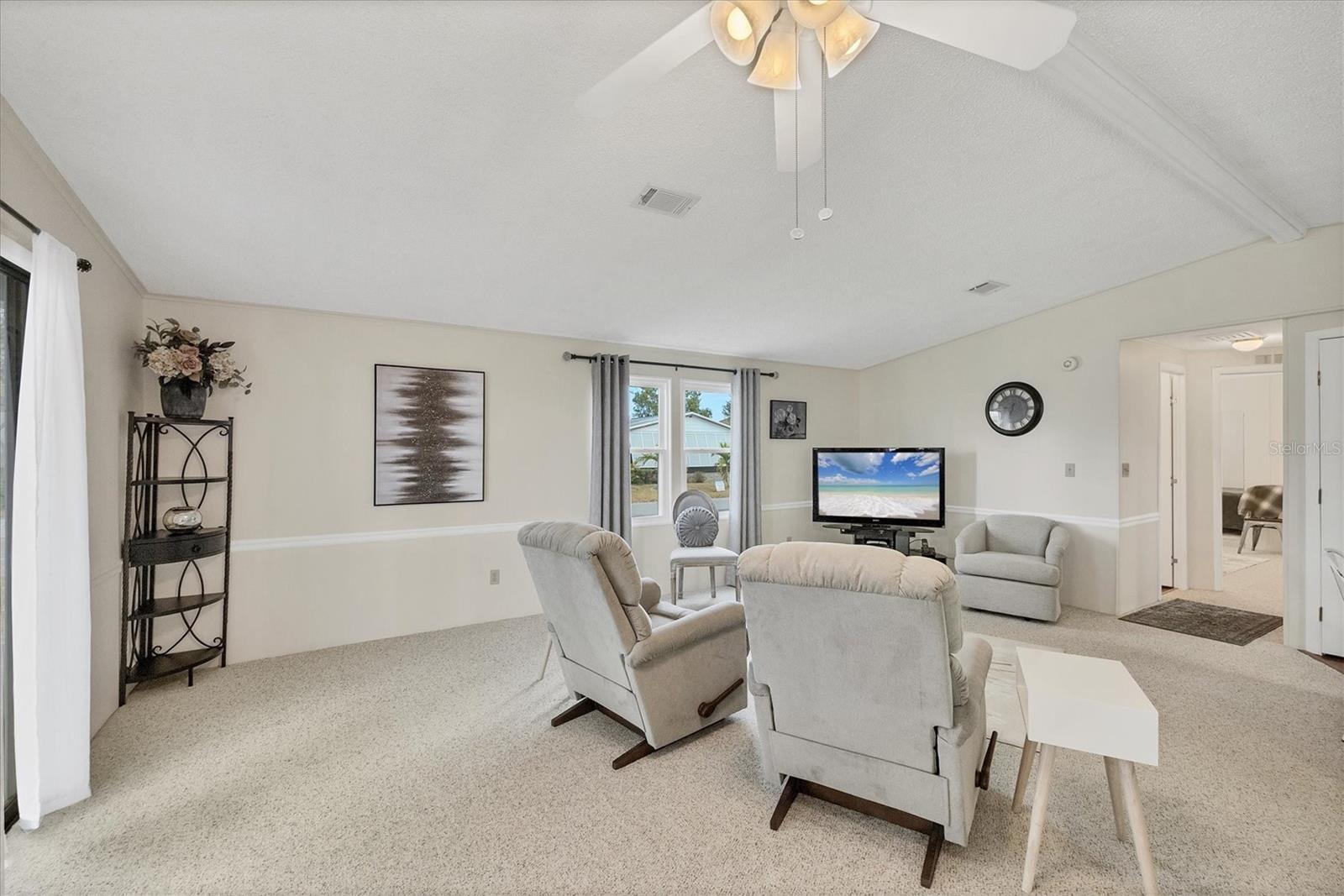 TANGERINE WOODS - Residential