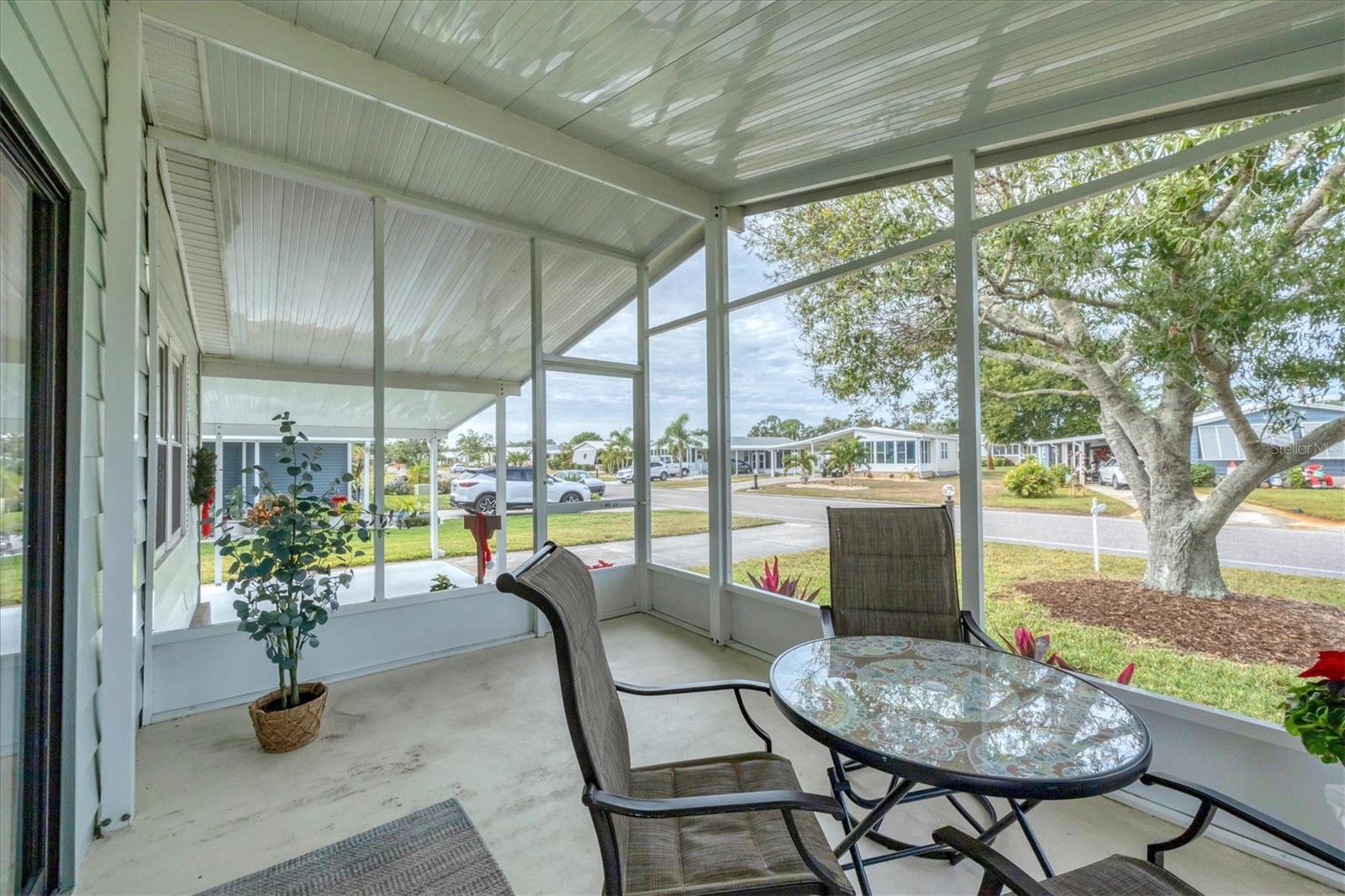 TANGERINE WOODS - Residential