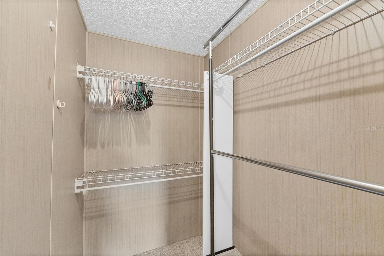 TANGERINE WOODS - Residential