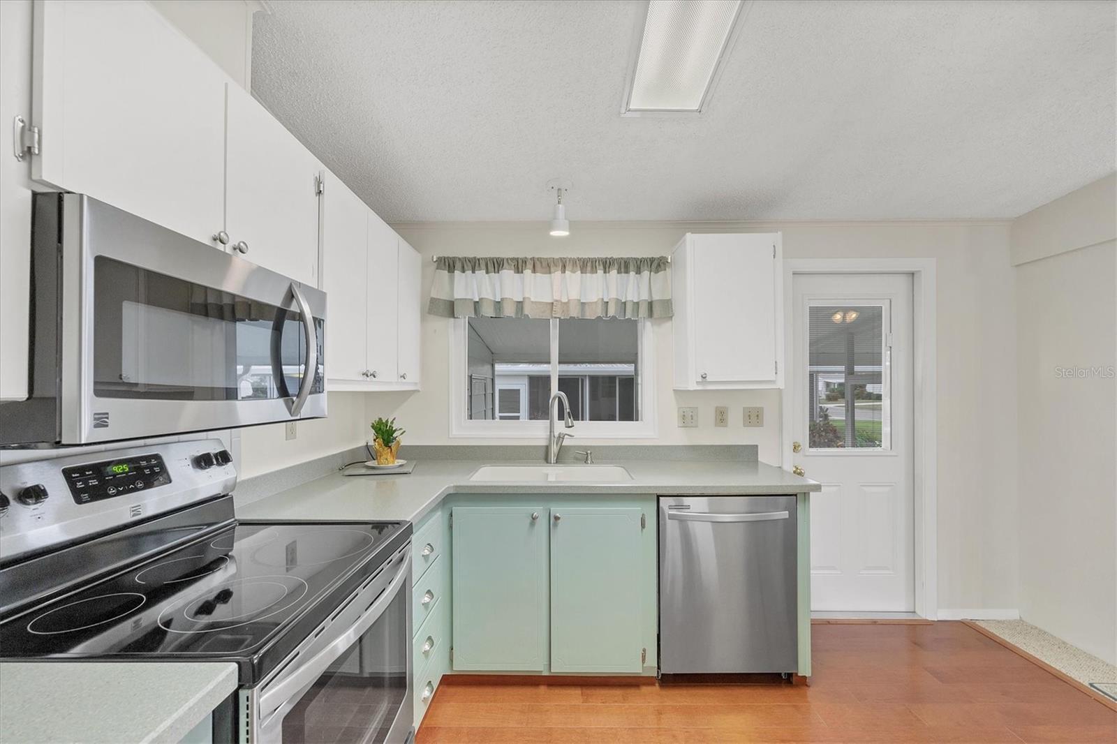 TANGERINE WOODS - Residential