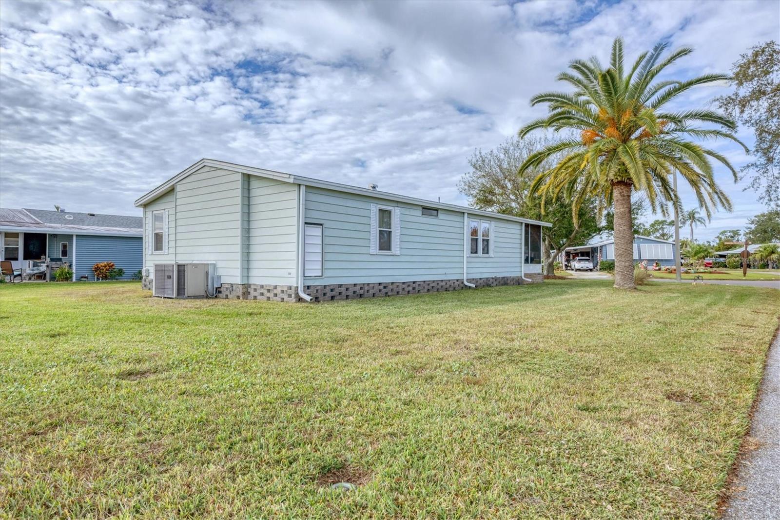 TANGERINE WOODS - Residential