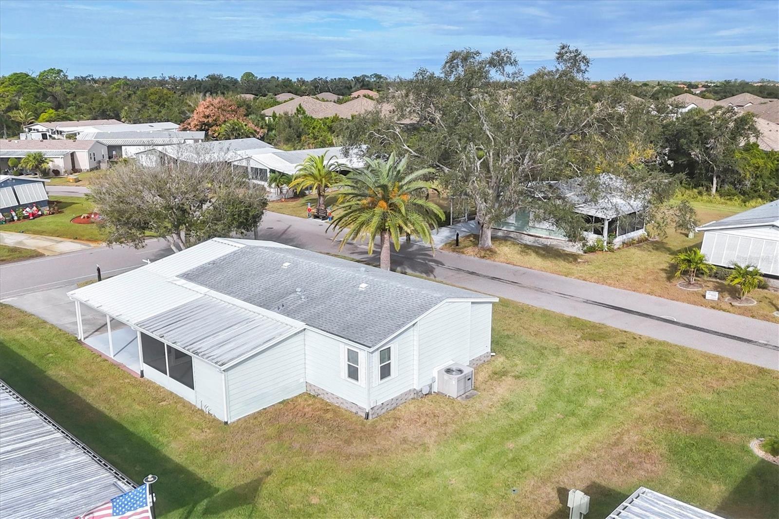 TANGERINE WOODS - Residential