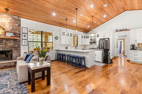 Tiny photo for 1084 SE 170th Street, Summerfield, FL 34491 (MLS # S5135175)