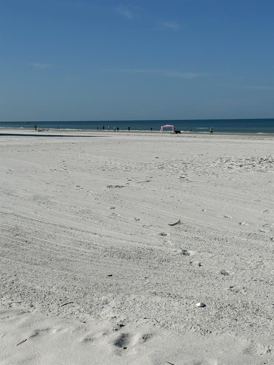 SURFSIDE CABANA CLUB REV - Land