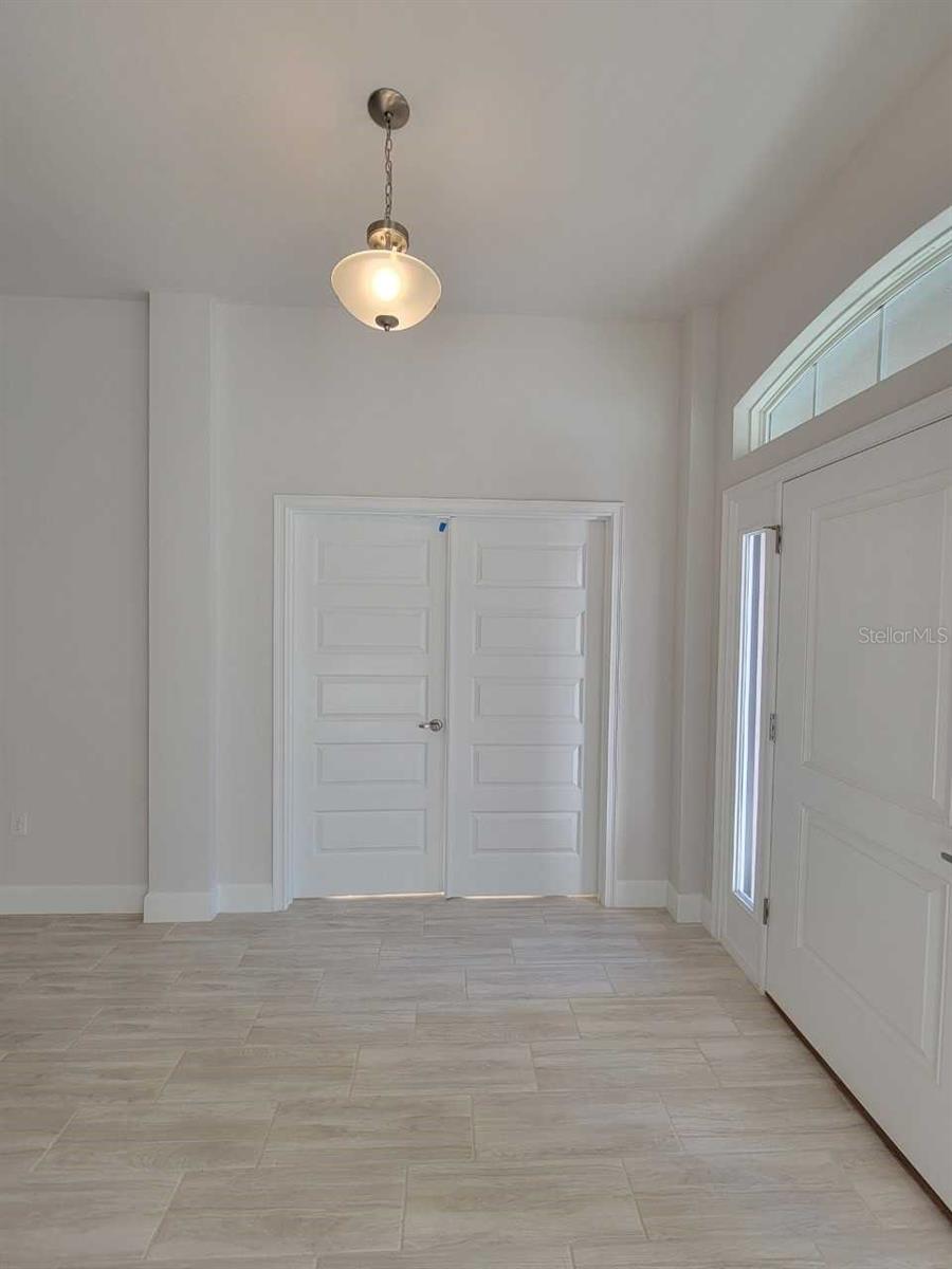 6104 SW 147TH STREET ROAD