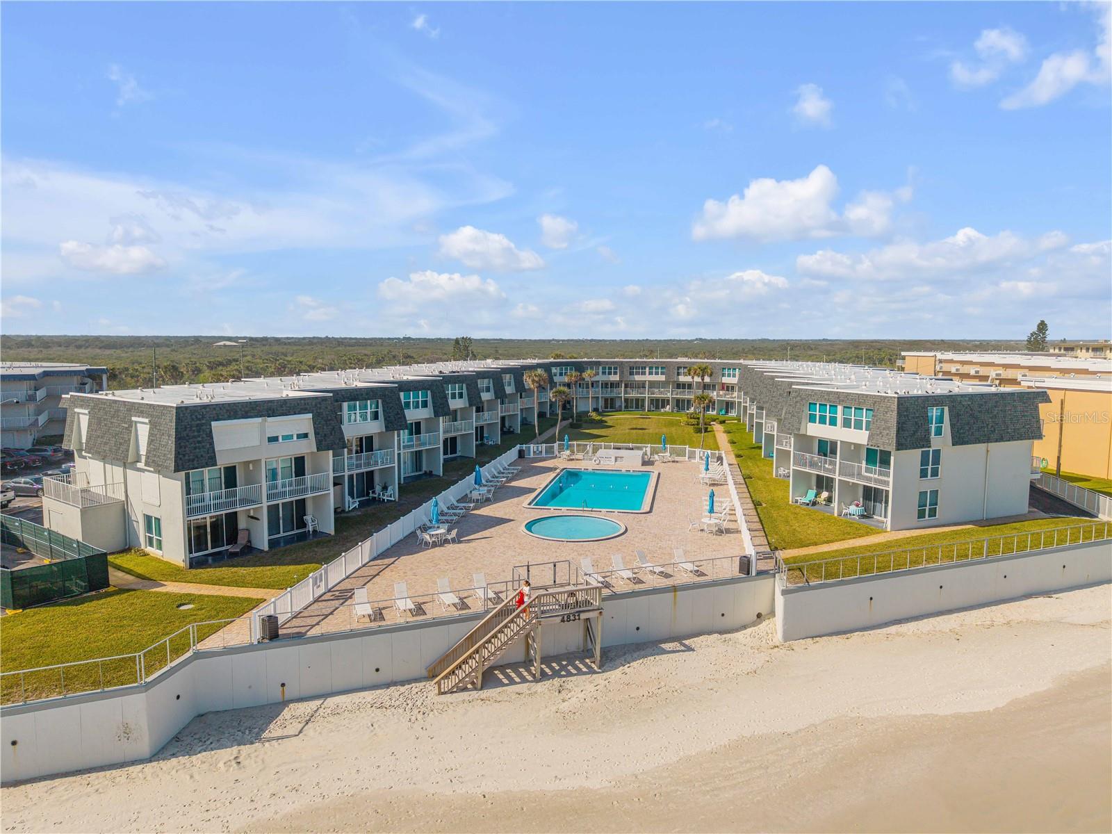 4831 SAXON DRIVE 203