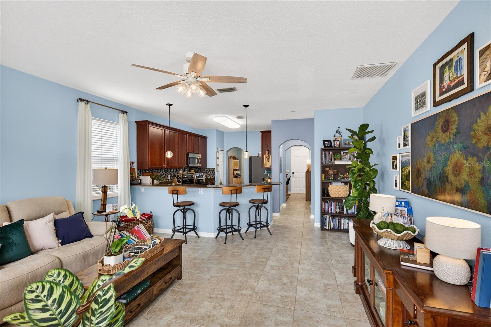 SIGNATURE LAKES - Residential