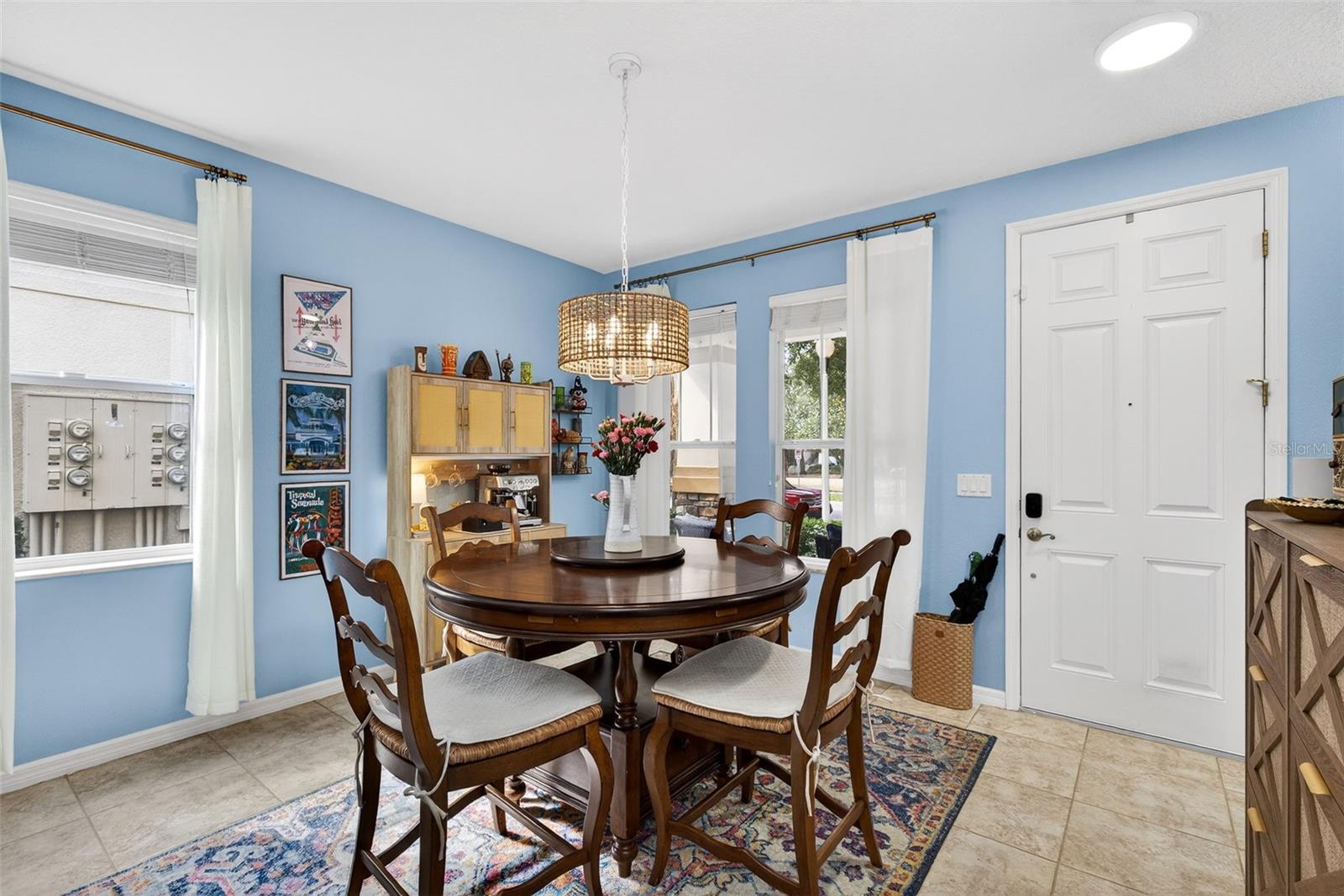 SIGNATURE LAKES - Residential