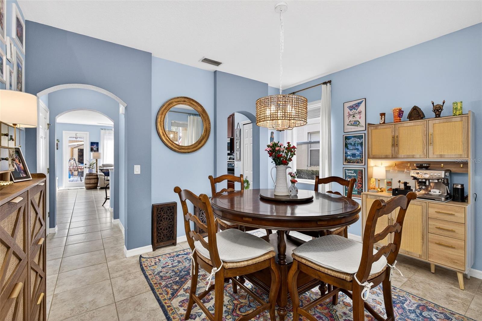 SIGNATURE LAKES - Residential