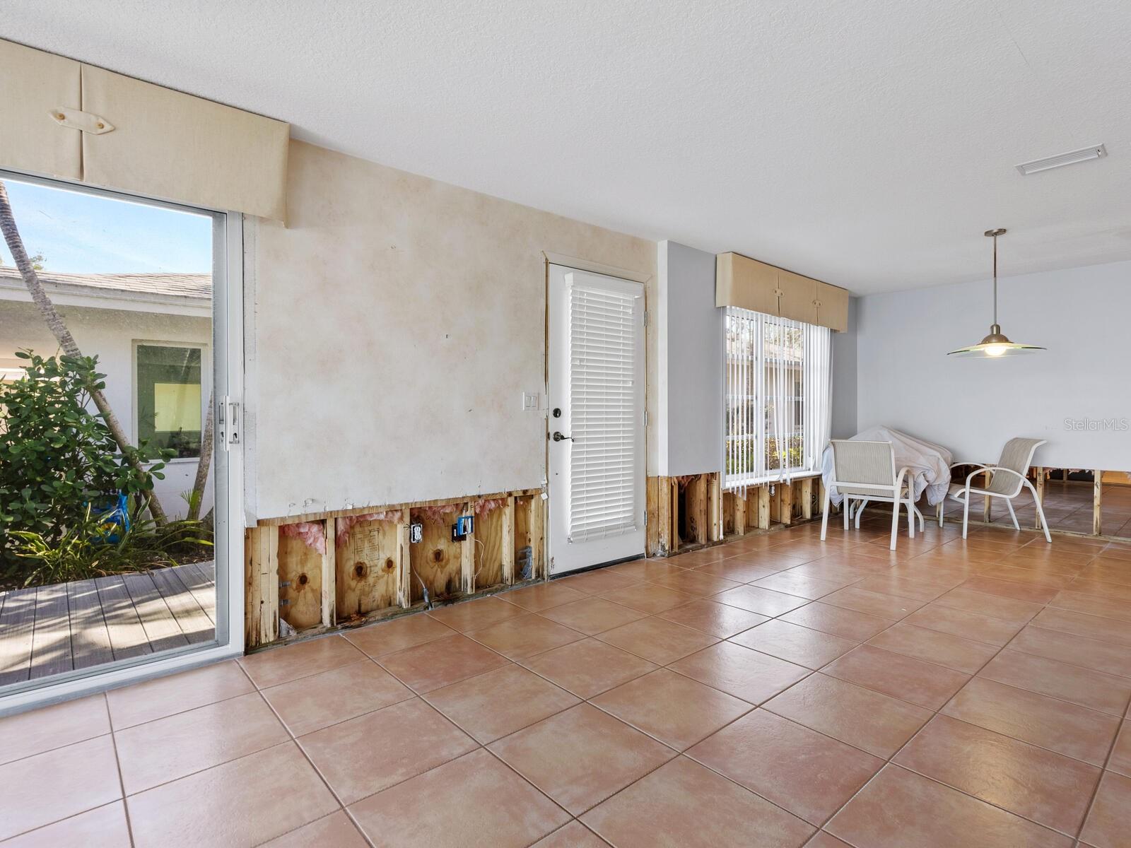 POLYNESIAN GARDENS - Residential