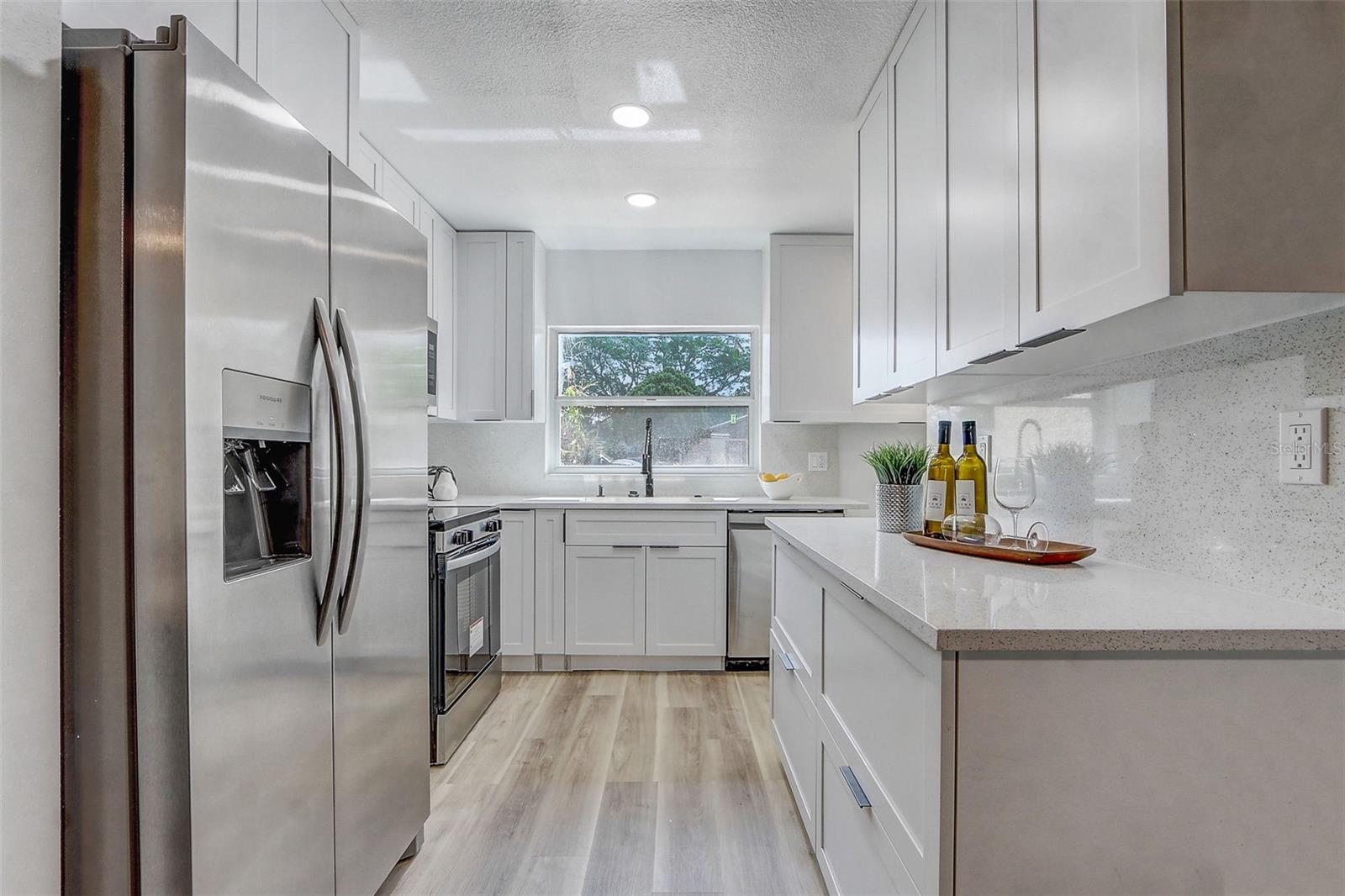 ROYAL MANOR VILLAS - Residential