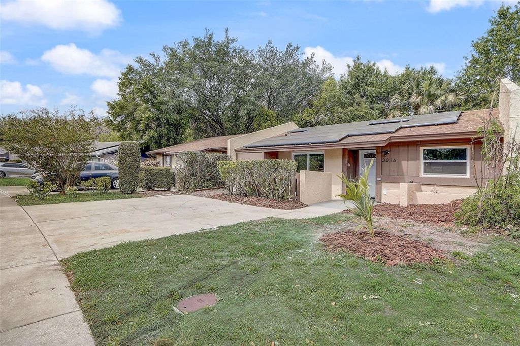 Photo of 3016 Stonecastle Road, Orlando, FL 32822 (MLS # O6393082)