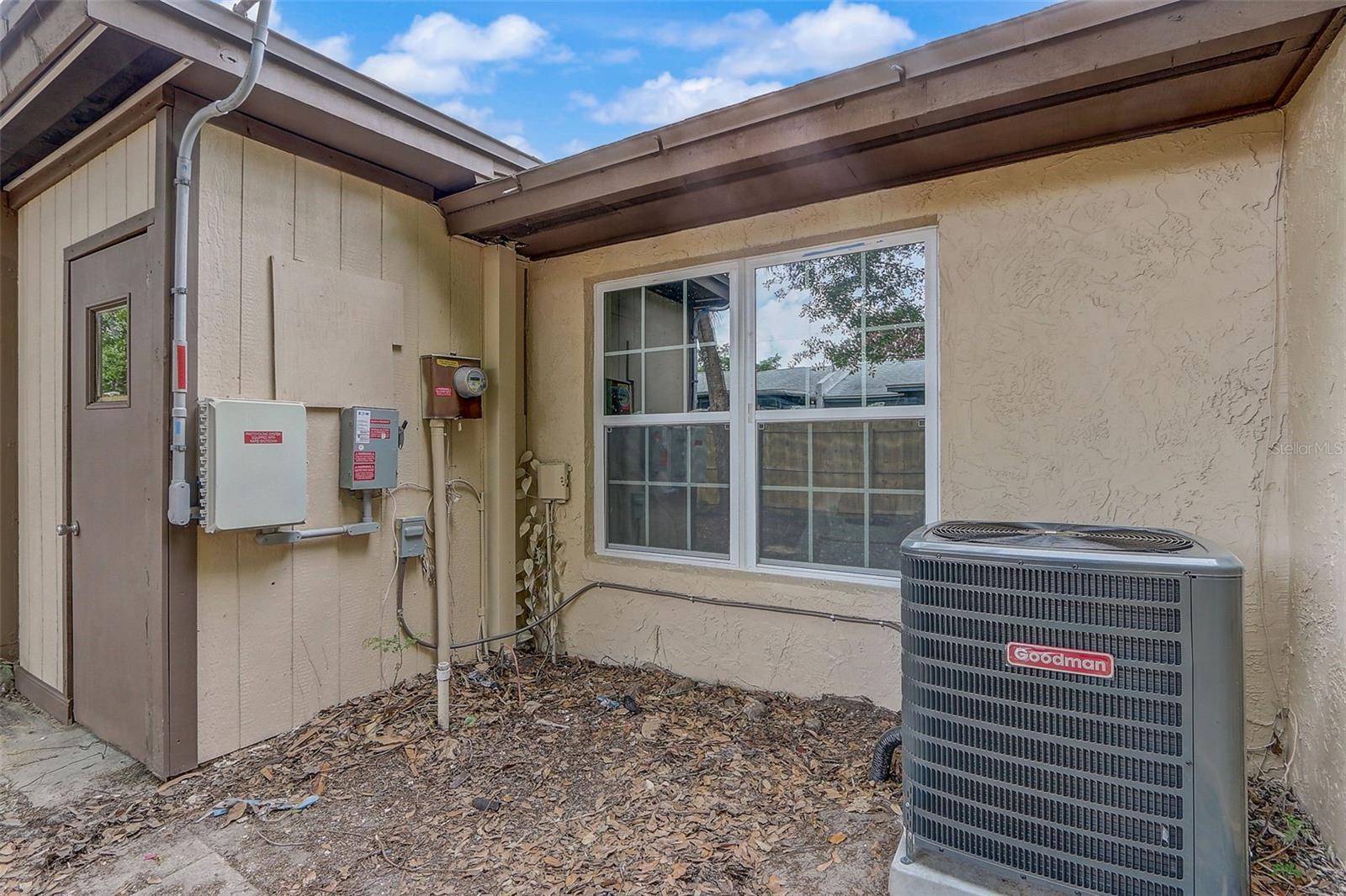 ROYAL MANOR VILLAS - Residential