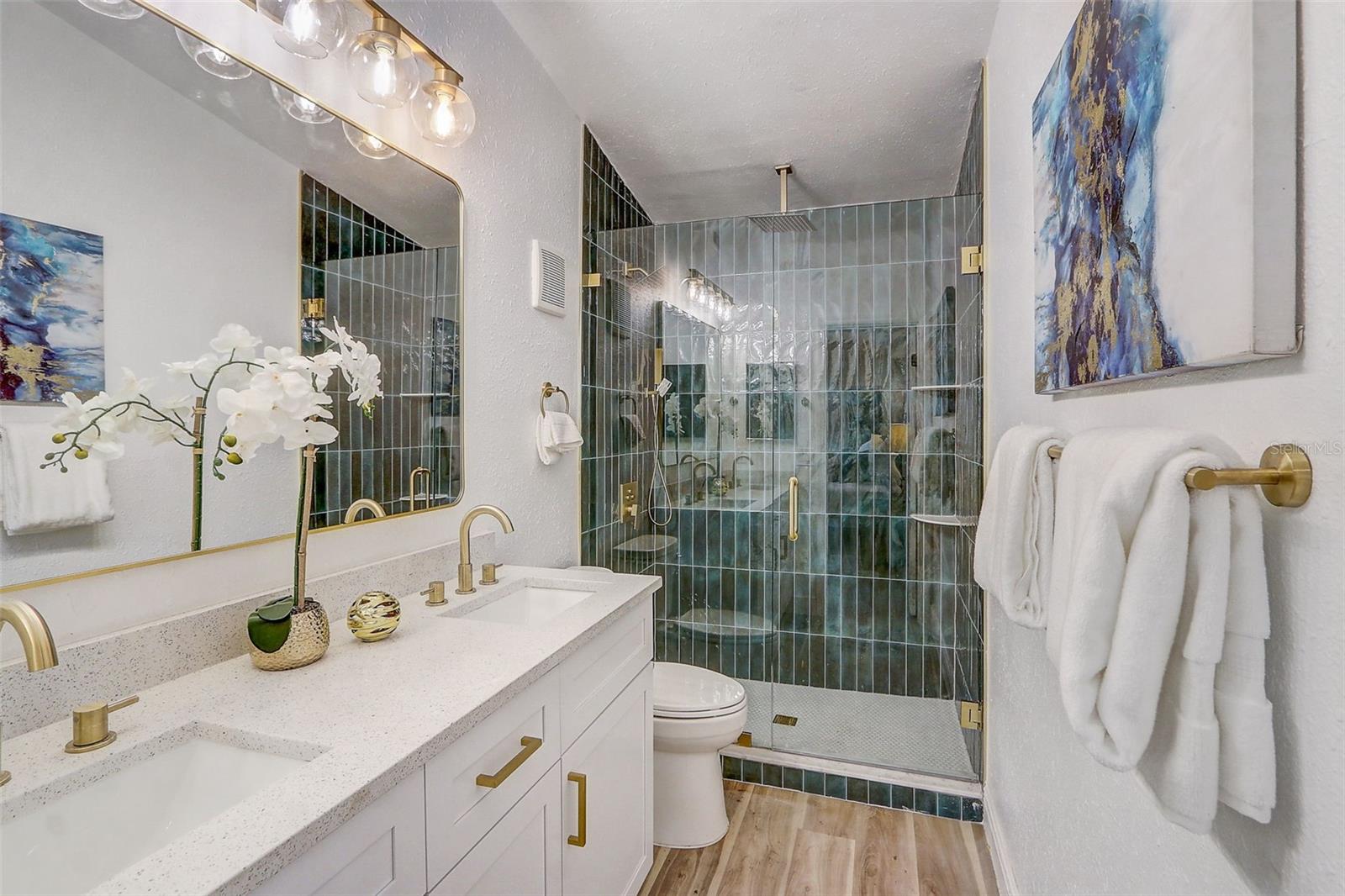 ROYAL MANOR VILLAS - Residential