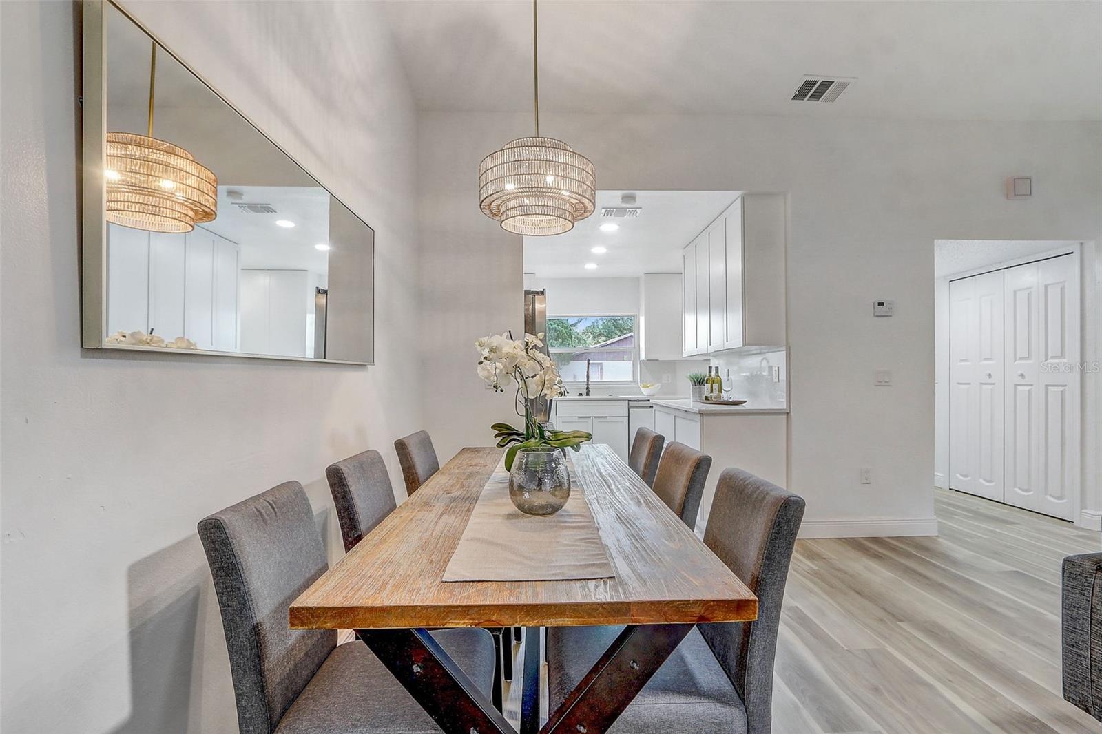 ROYAL MANOR VILLAS - Residential