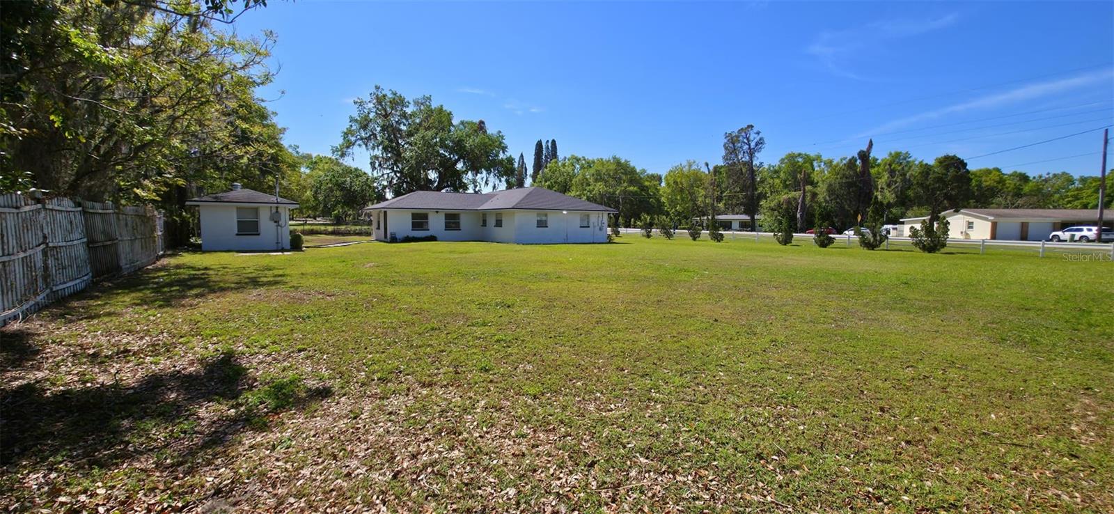 1413 LITHIA PINECREST ROAD