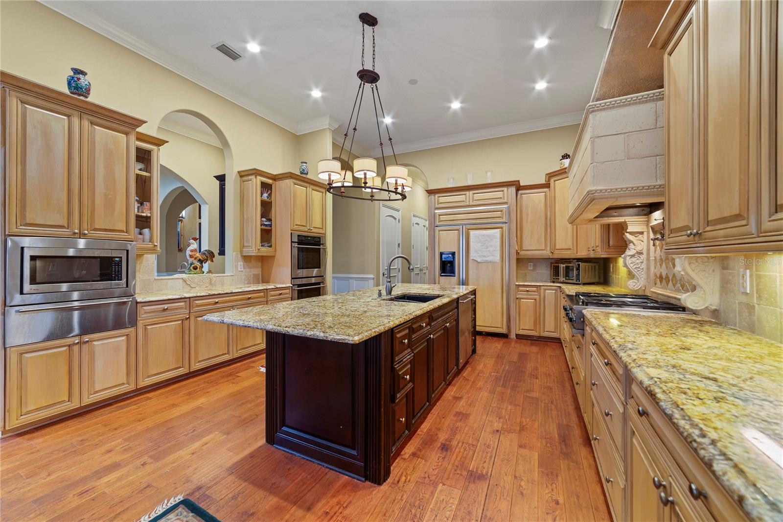 EMERSON POINTE - Residential