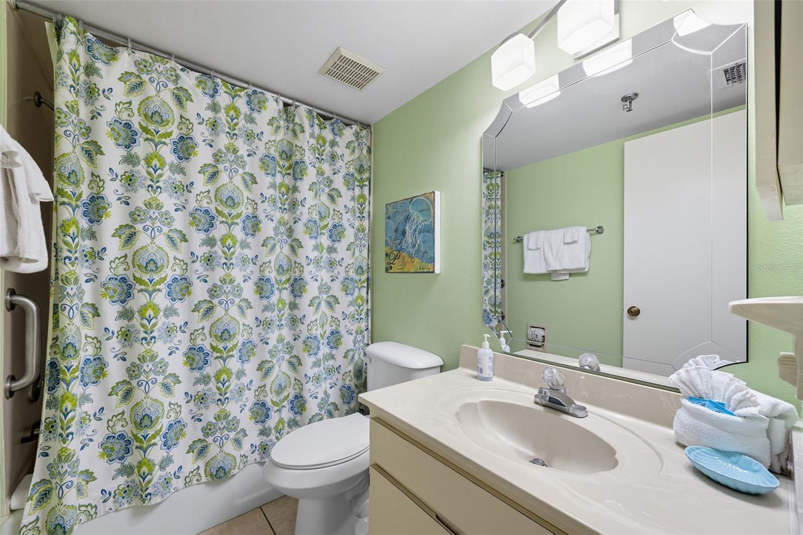 VILLA MADEIRA CONDO - Residential