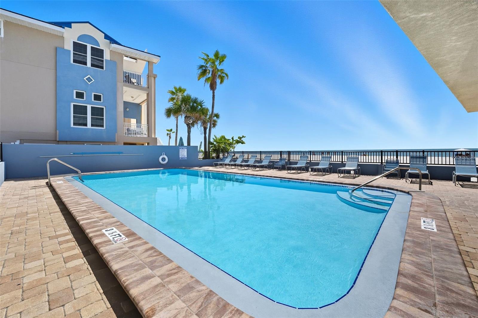 VILLA MADEIRA CONDO - Residential