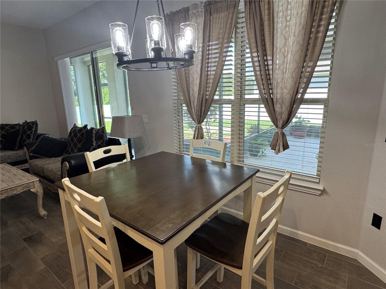 GROVELAND CHERRY LAKE OAKS - Residential