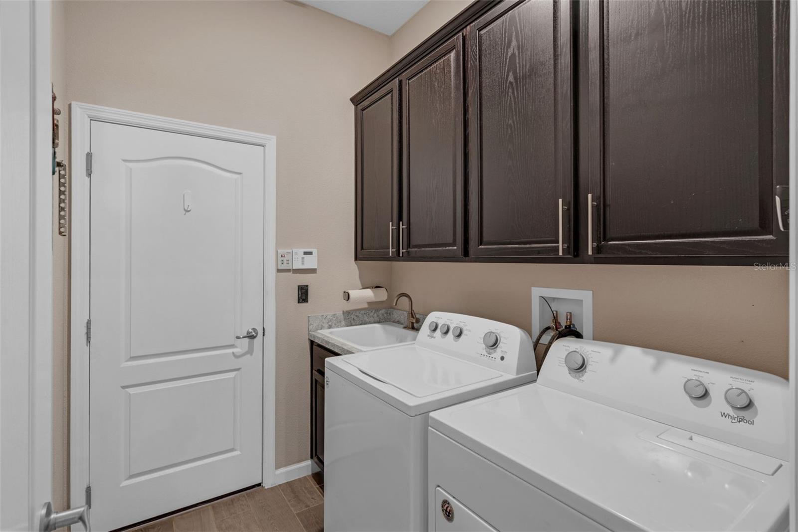 GROVELAND CHERRY LAKE OAKS - Residential