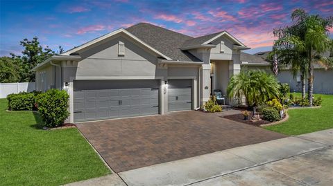 Photo of 117 Harvest Gate Boulevard, Groveland, FL 34736 (MLS # G5100133)