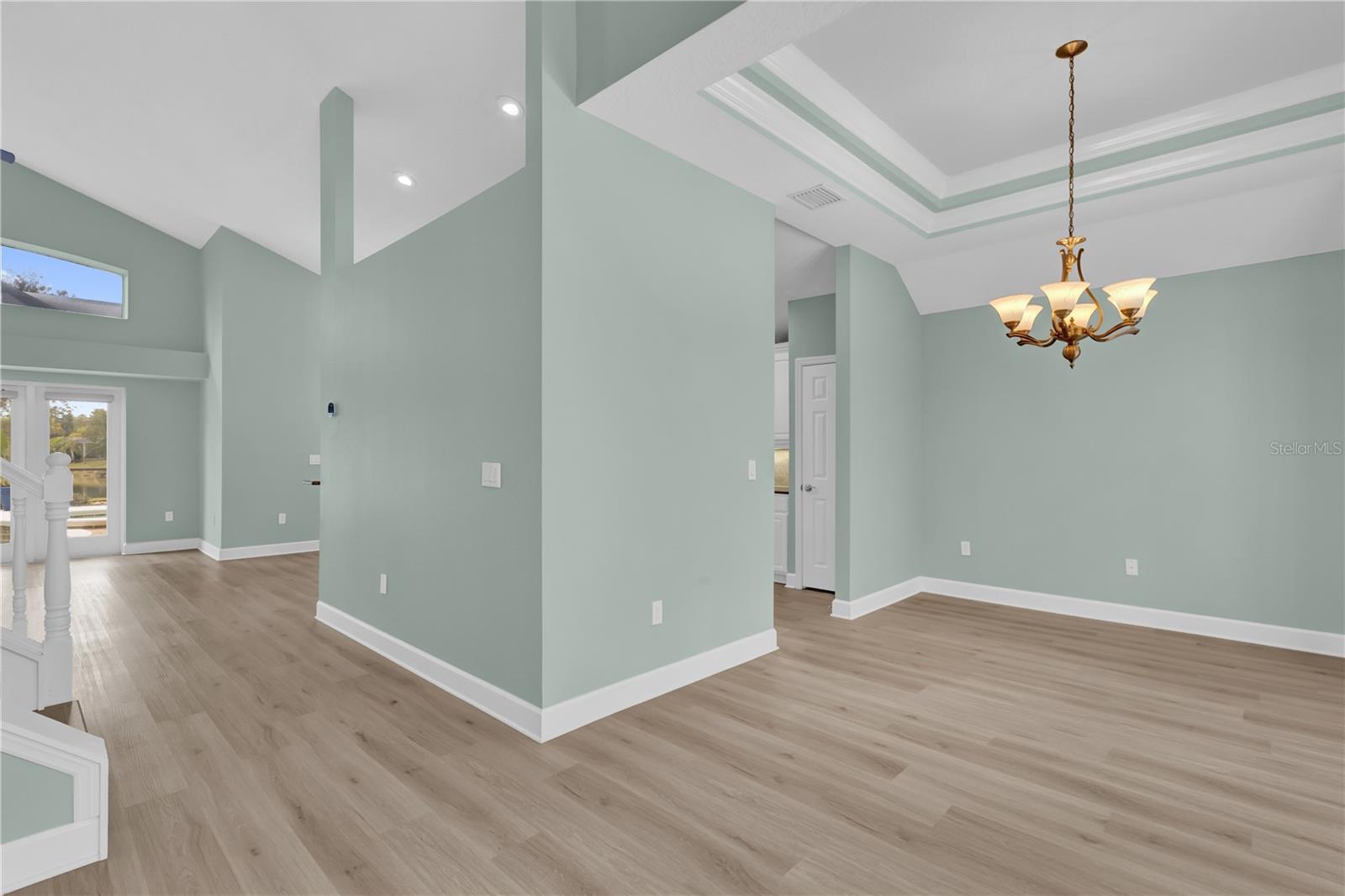 89 SOUTHLAKE DRIVE