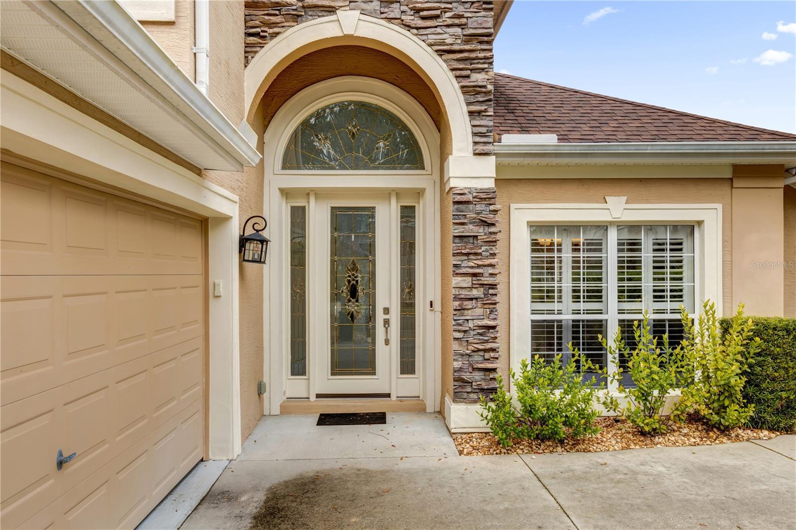 89 SOUTHLAKE DRIVE