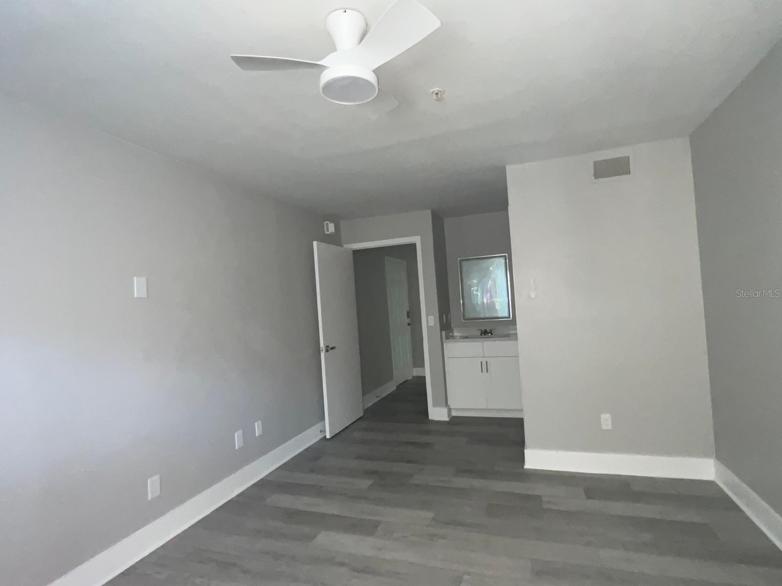 BERMUDA DUNES PRIVATE RESIDENCE - Residential Lease