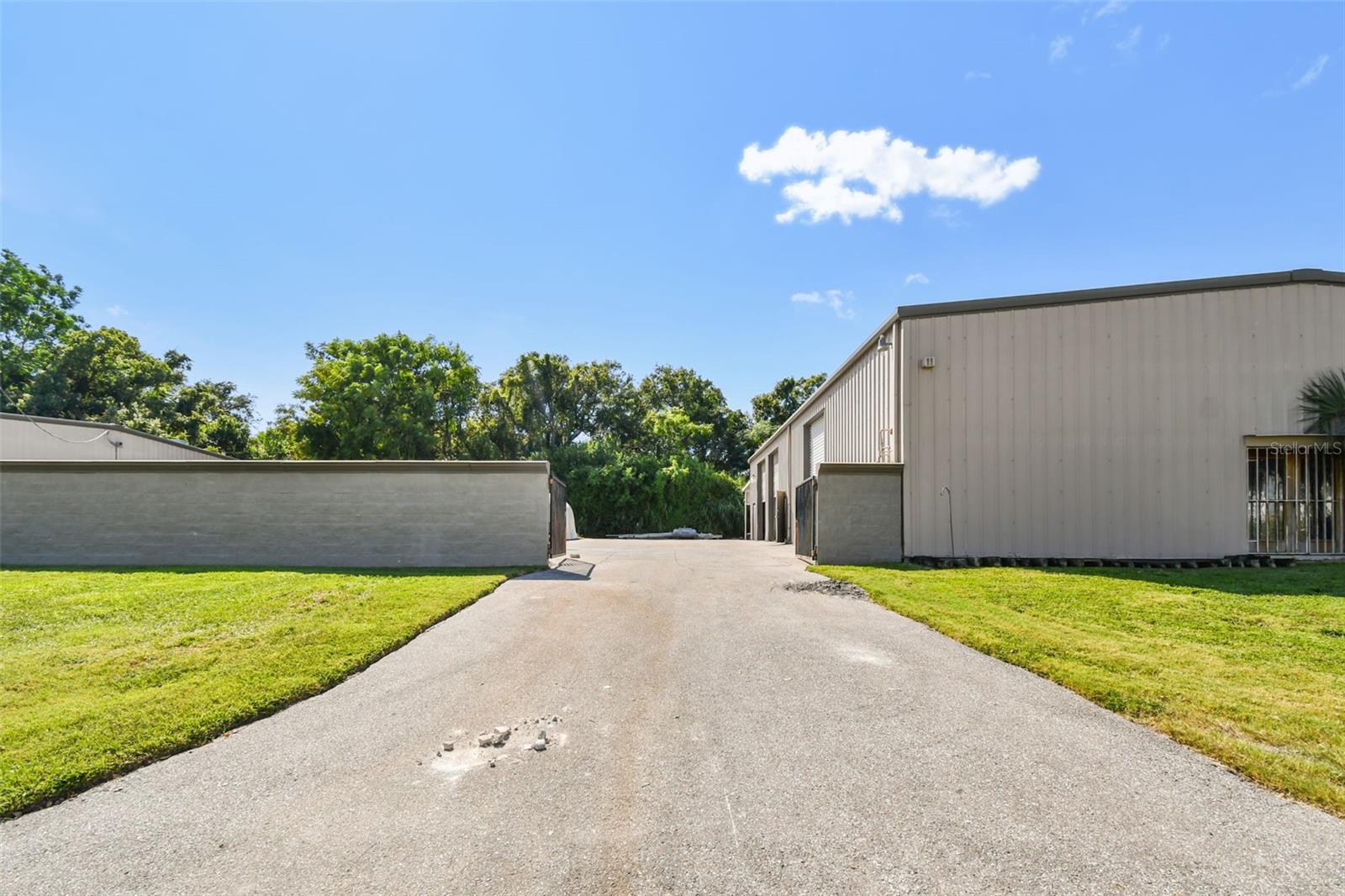 1053 HARBOR LAKE DRIVE