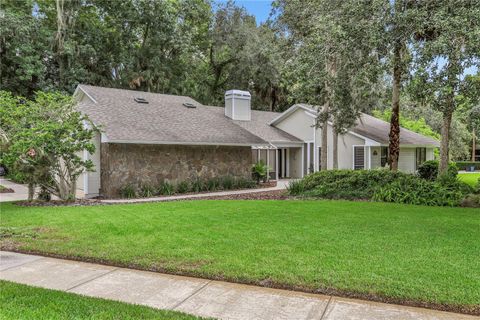 A home in LONGWOOD