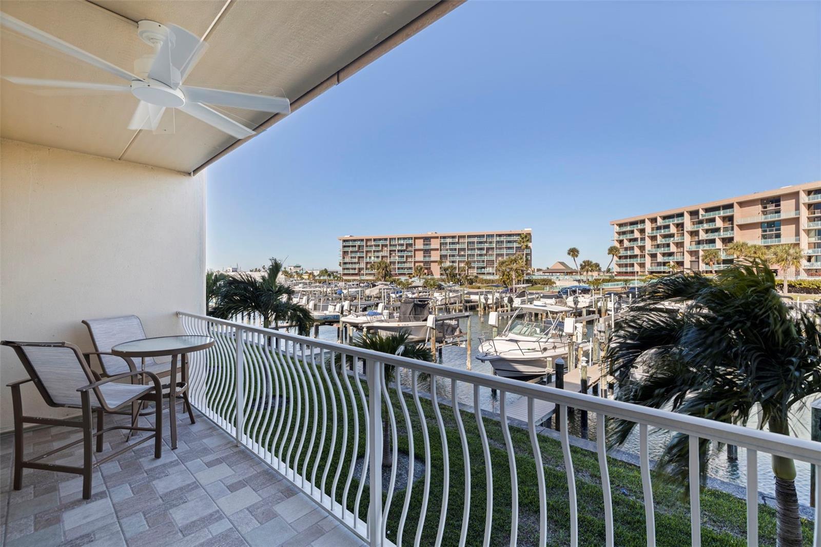 CAPRI LAGOONS CONDO - Residential