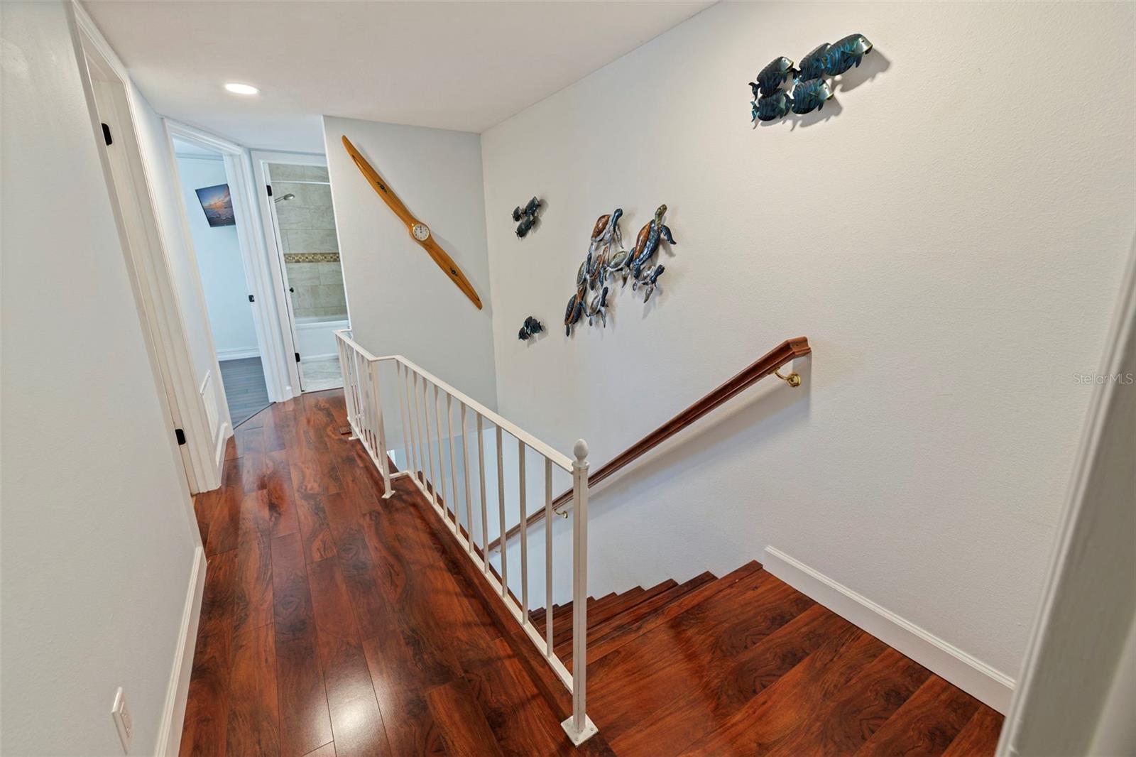 CAPRI LAGOONS CONDO - Residential