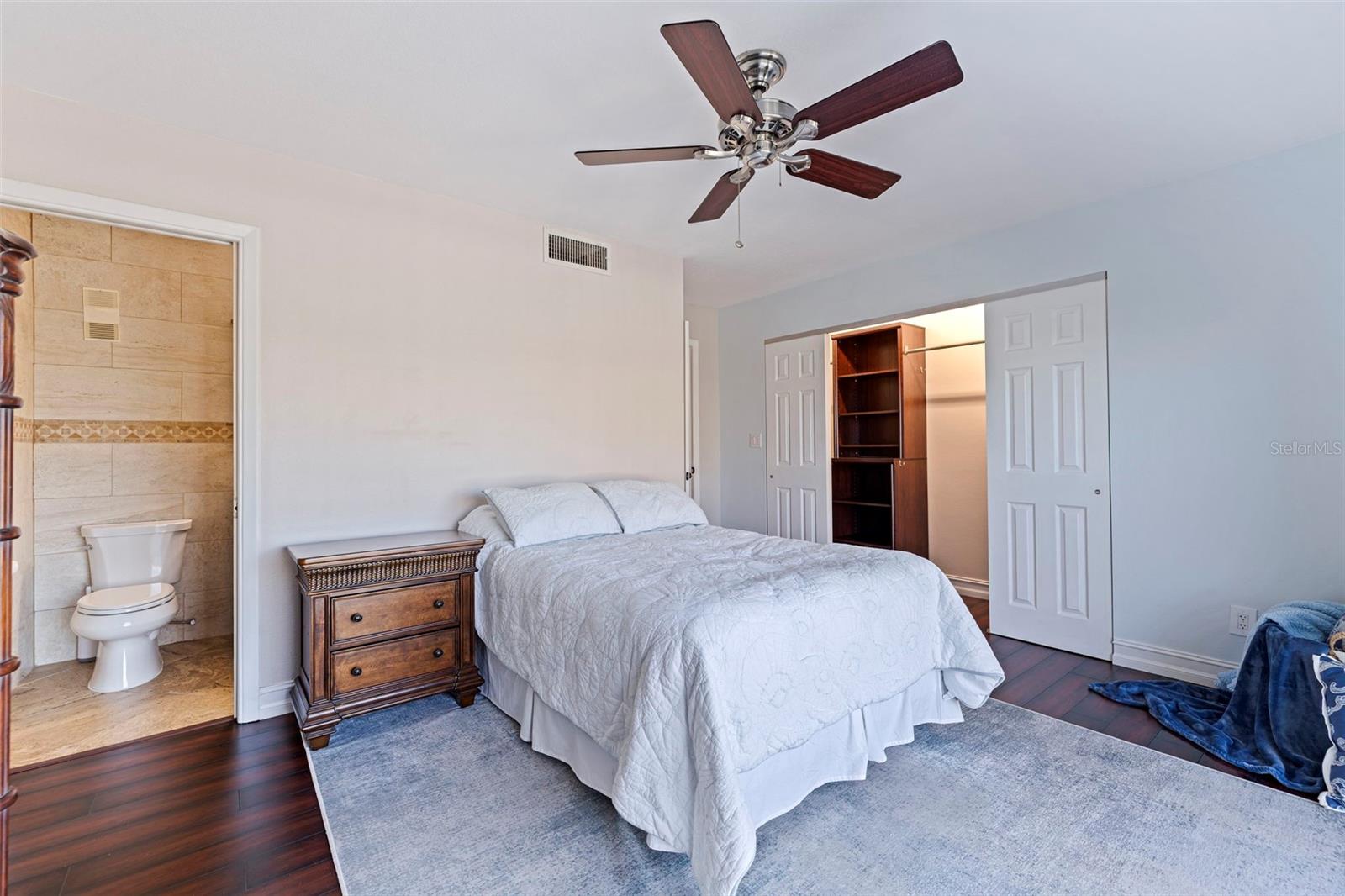 CAPRI LAGOONS CONDO - Residential