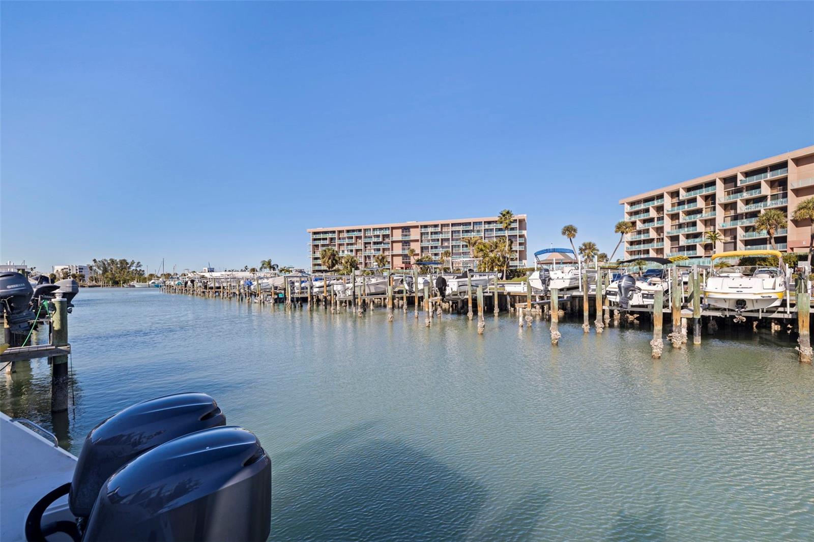 CAPRI LAGOONS CONDO - Residential