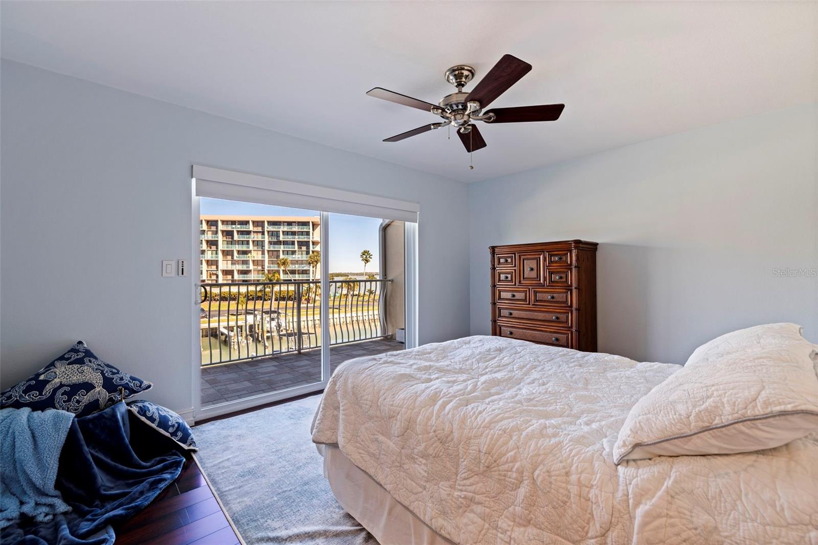 CAPRI LAGOONS CONDO - Residential