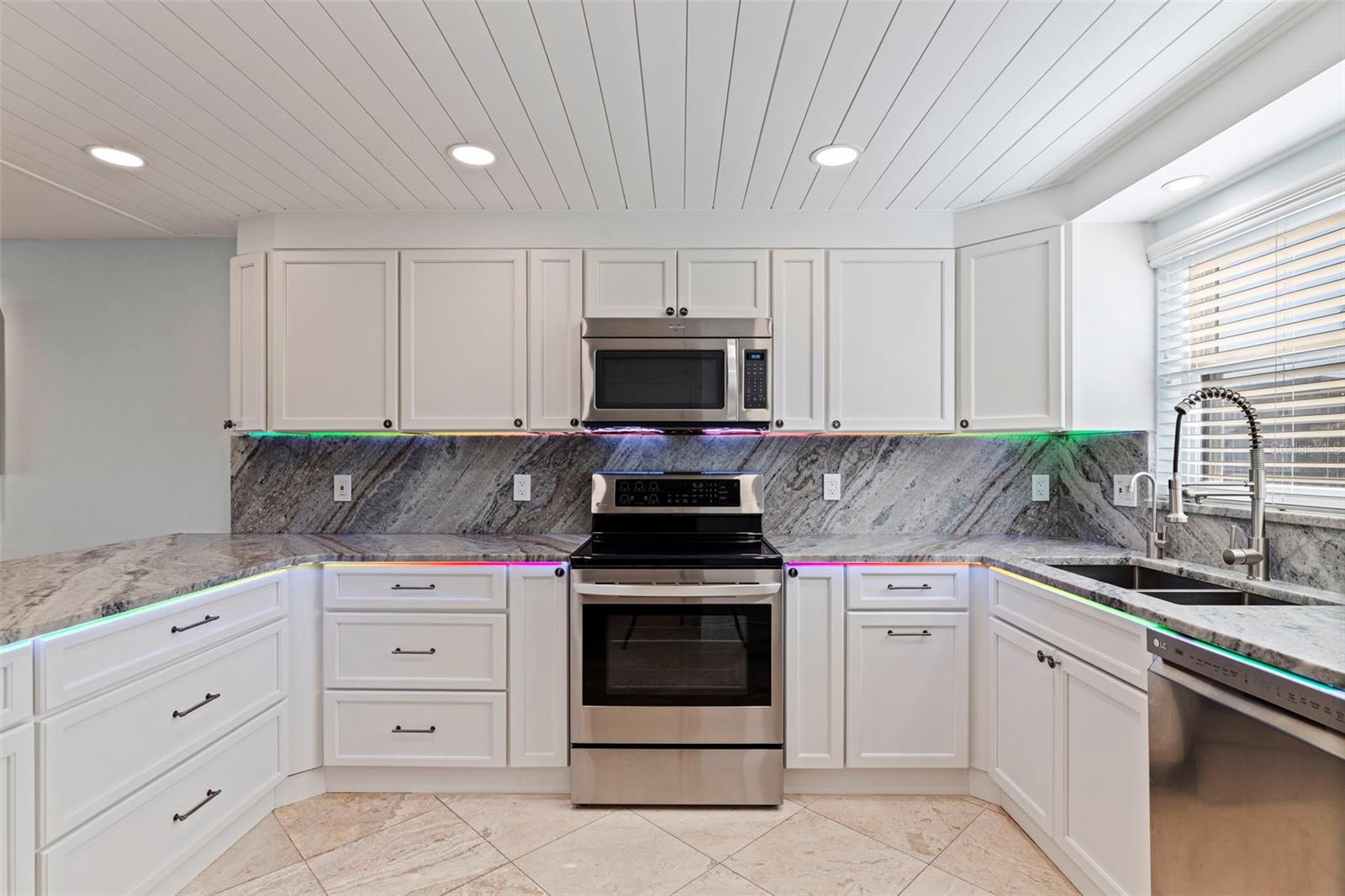 12592 N CAPRI CIRCLE 6