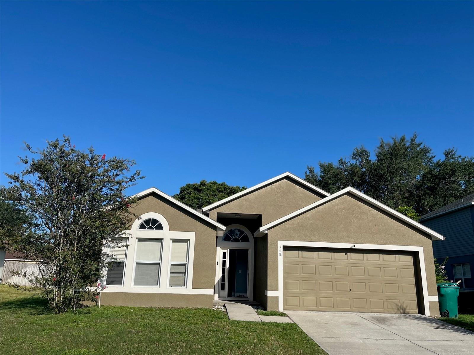 EUSTIS REMINGTON CLUB PH 02 LT 61 ORB - Residential Lease