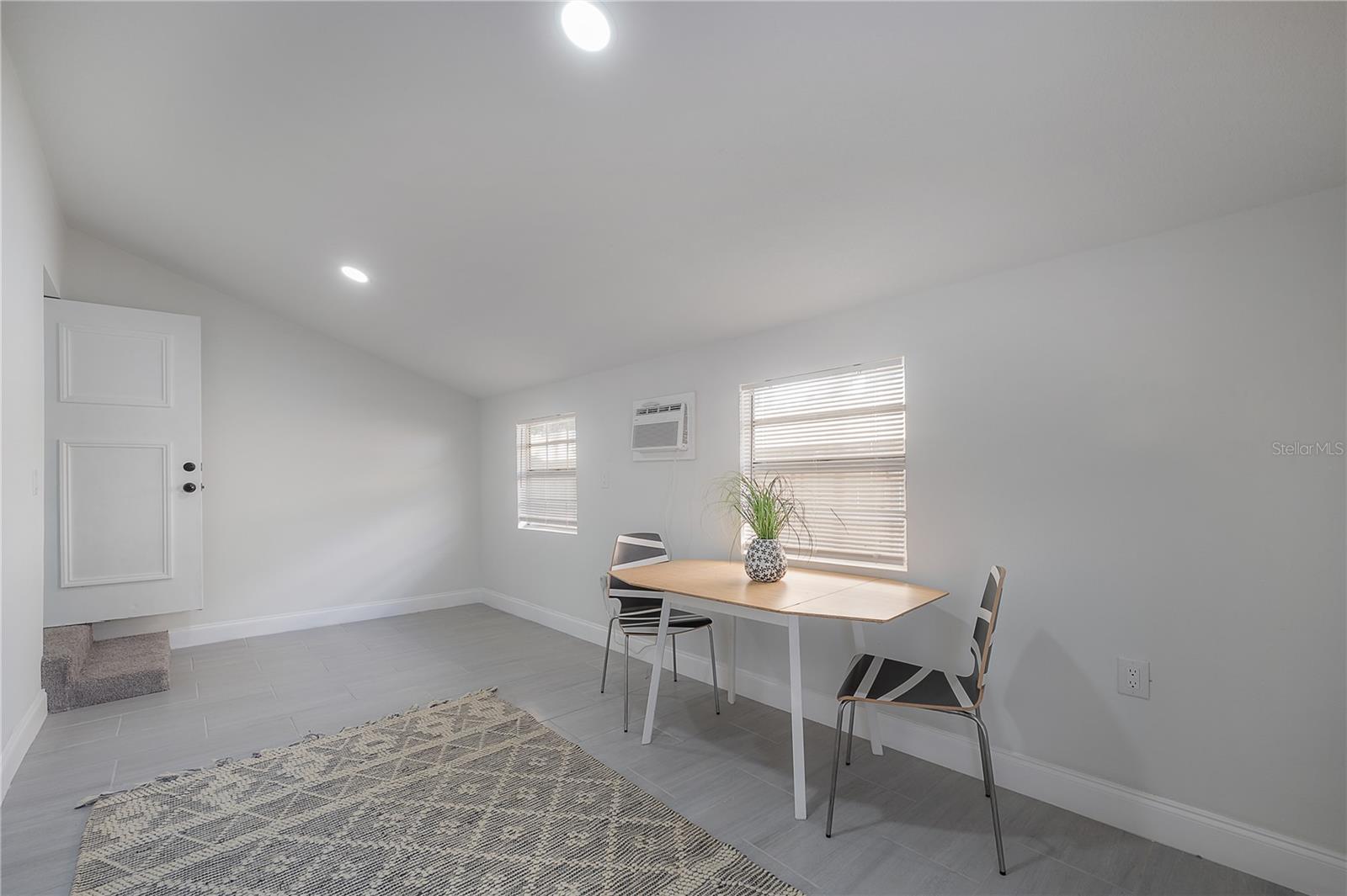 SULPHUR SPGS ADD - Residential