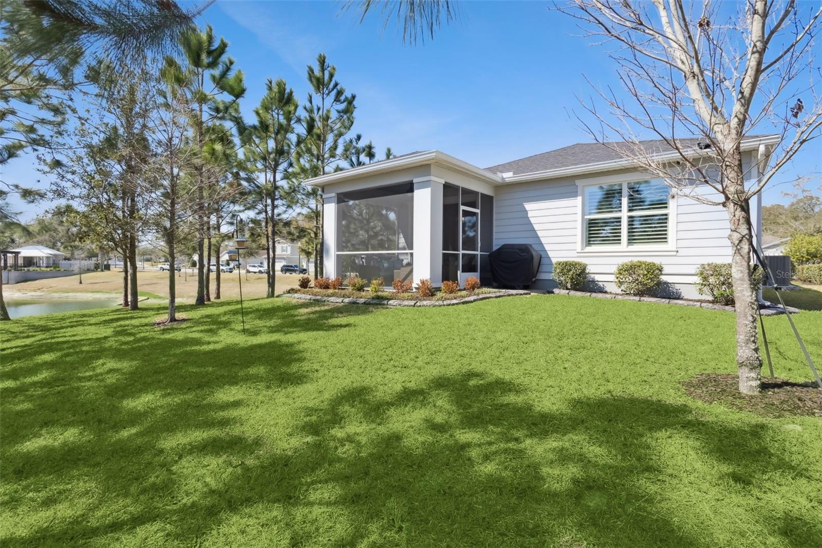 LONGLEAF AT OAKLAND - Residential